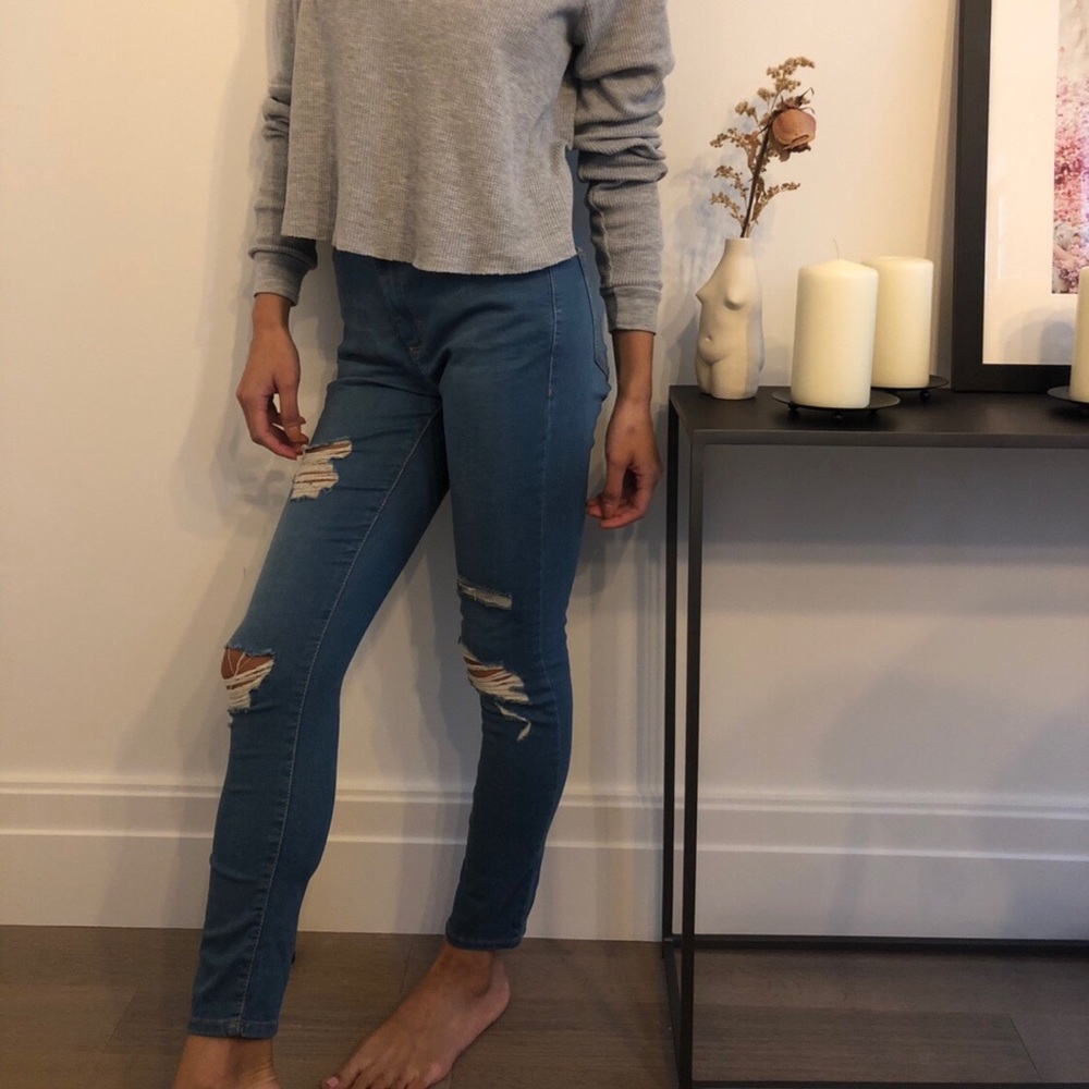SOLD! Topshop Leigh Ripped Skinny Jeans / Jegging